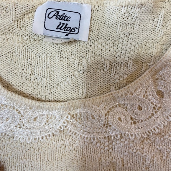 Vintage Petite Ways Off White Cream Short Sleeve Collared Sweater - Picture 15 of 16